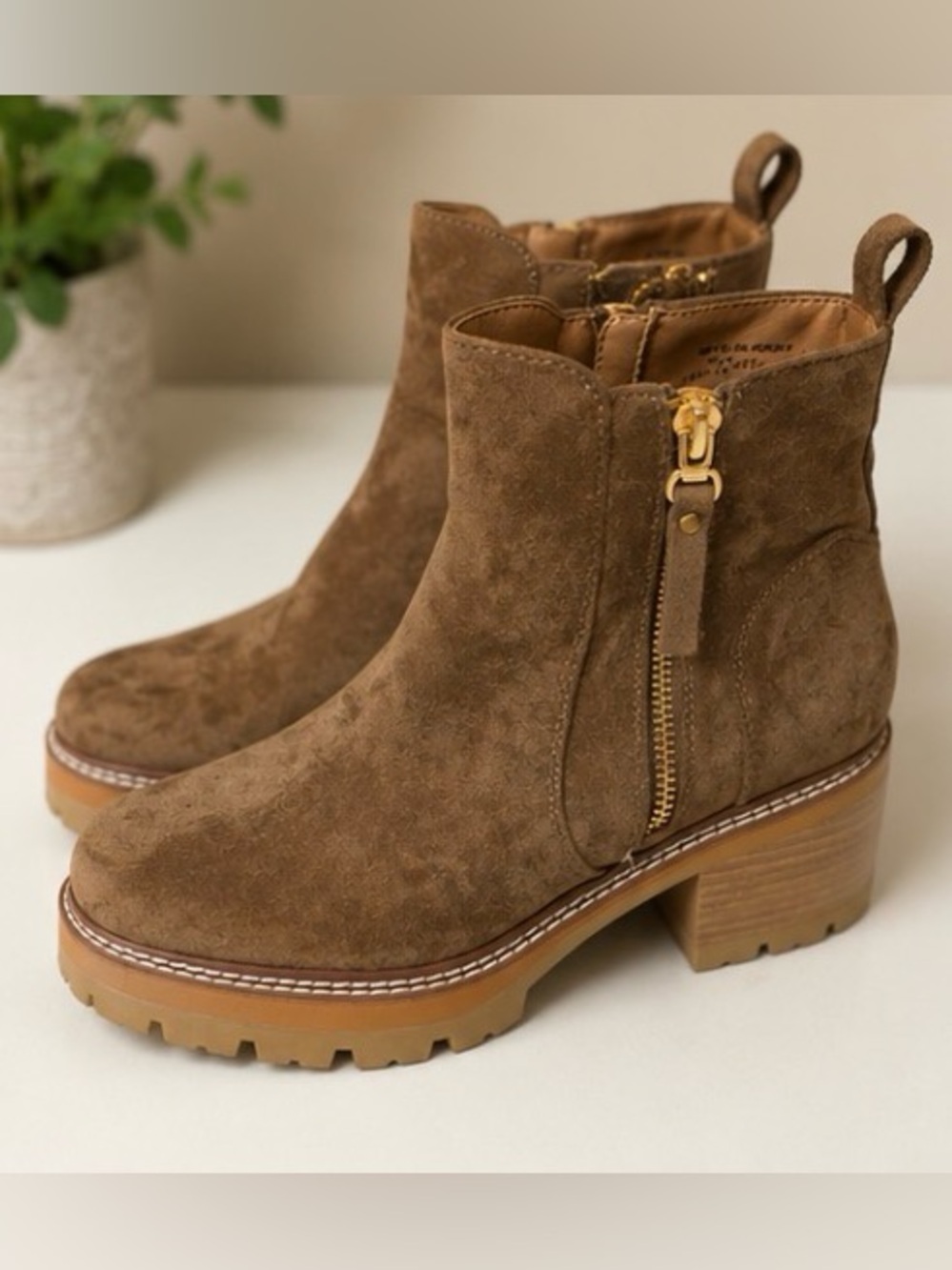 HeyGirl by Corkys “Up To No Good” Faux Suede Ankle Boots – Size 8